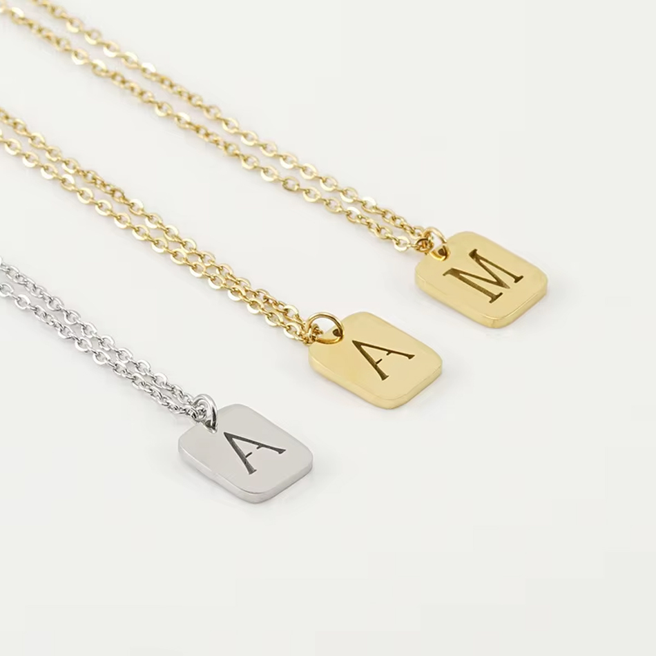 Commercio all'ingrosso della collana dei gioielli di moda del pendente dell'acciaio inossidabile della lettera iniziale sveglia delicata dell'OEM dei gioielli su ordinazione dell'OEM