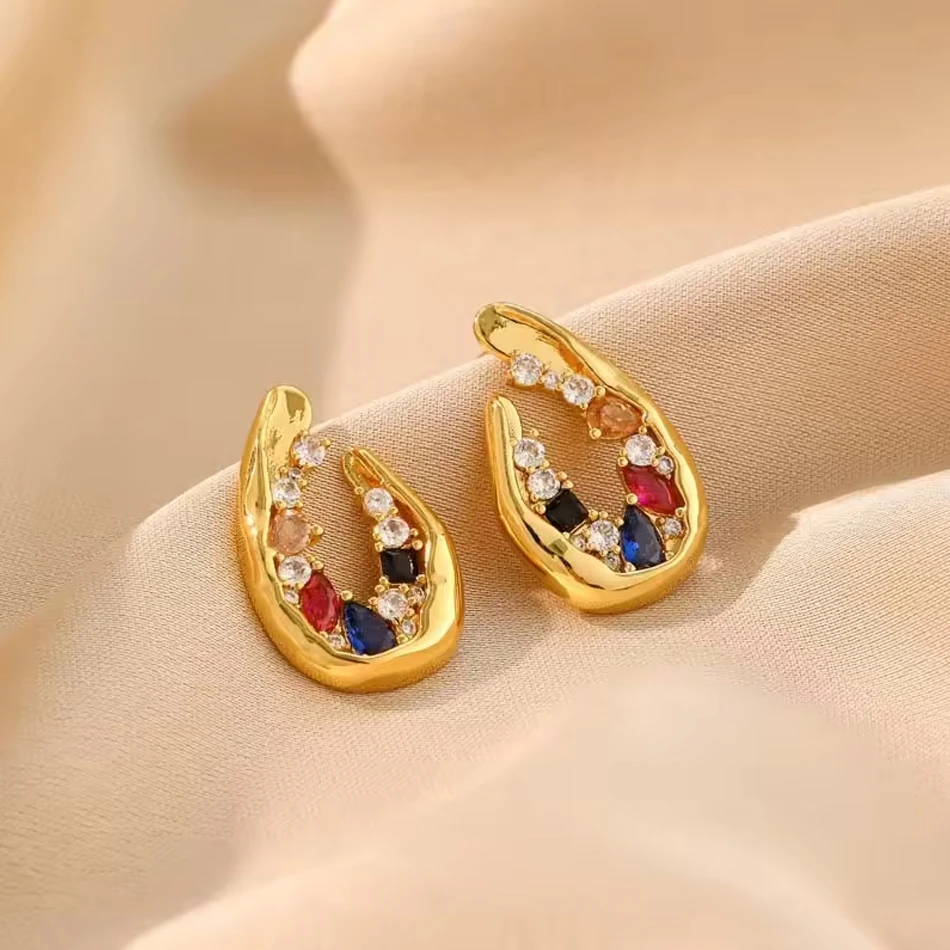 OEM Gioielli personalizzati Orecchini da donna di moda Ottone 18 carati Forma geometrica Oro Decoraz