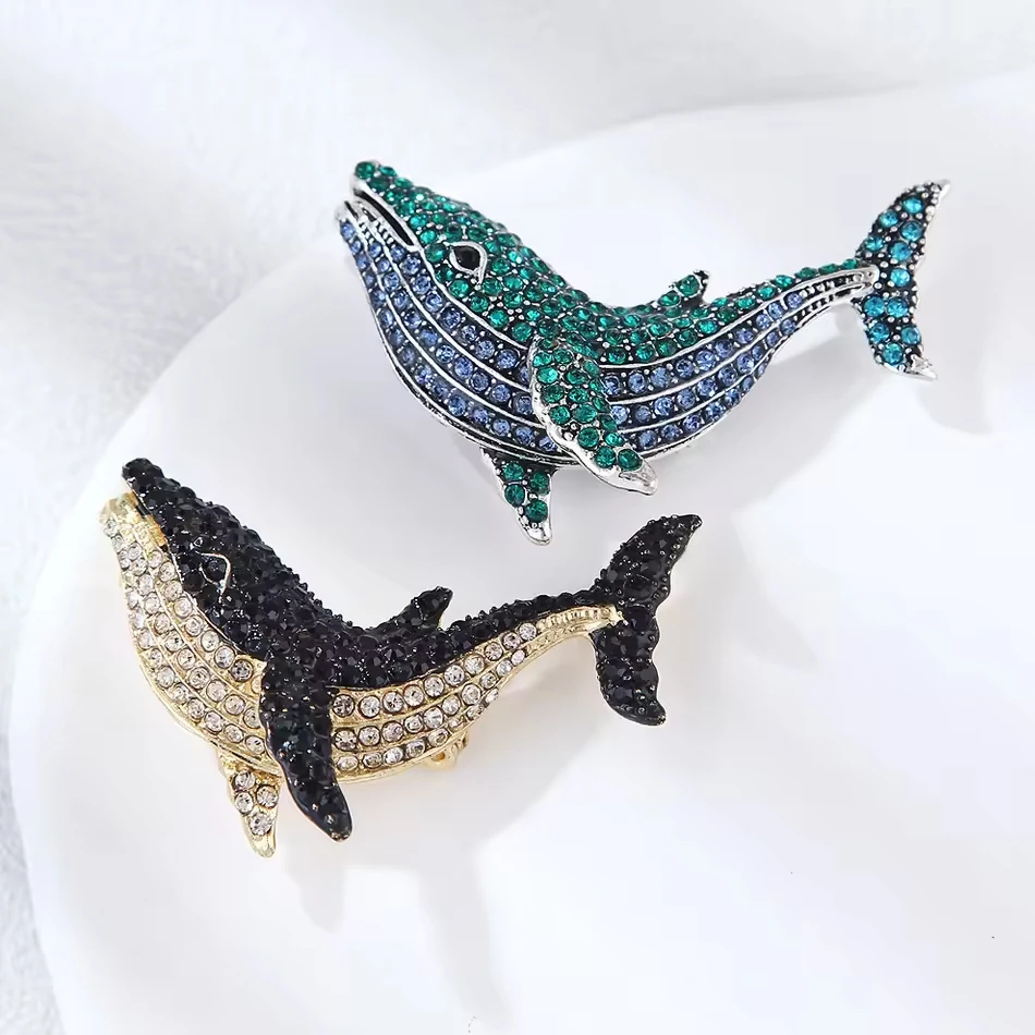 Gioielleria personalizzata OEM Spilla alla moda con diamanti a forma di farfalla da uomo e donna in