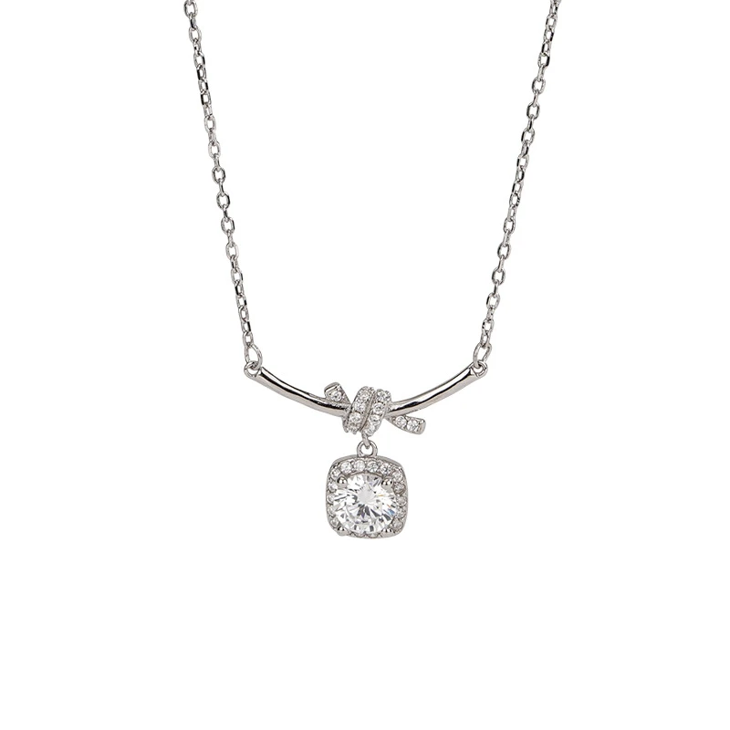 Gioielli personalizzati OEM Collane in argento 925 Collana con pendente semplice in zirconi Gioielli